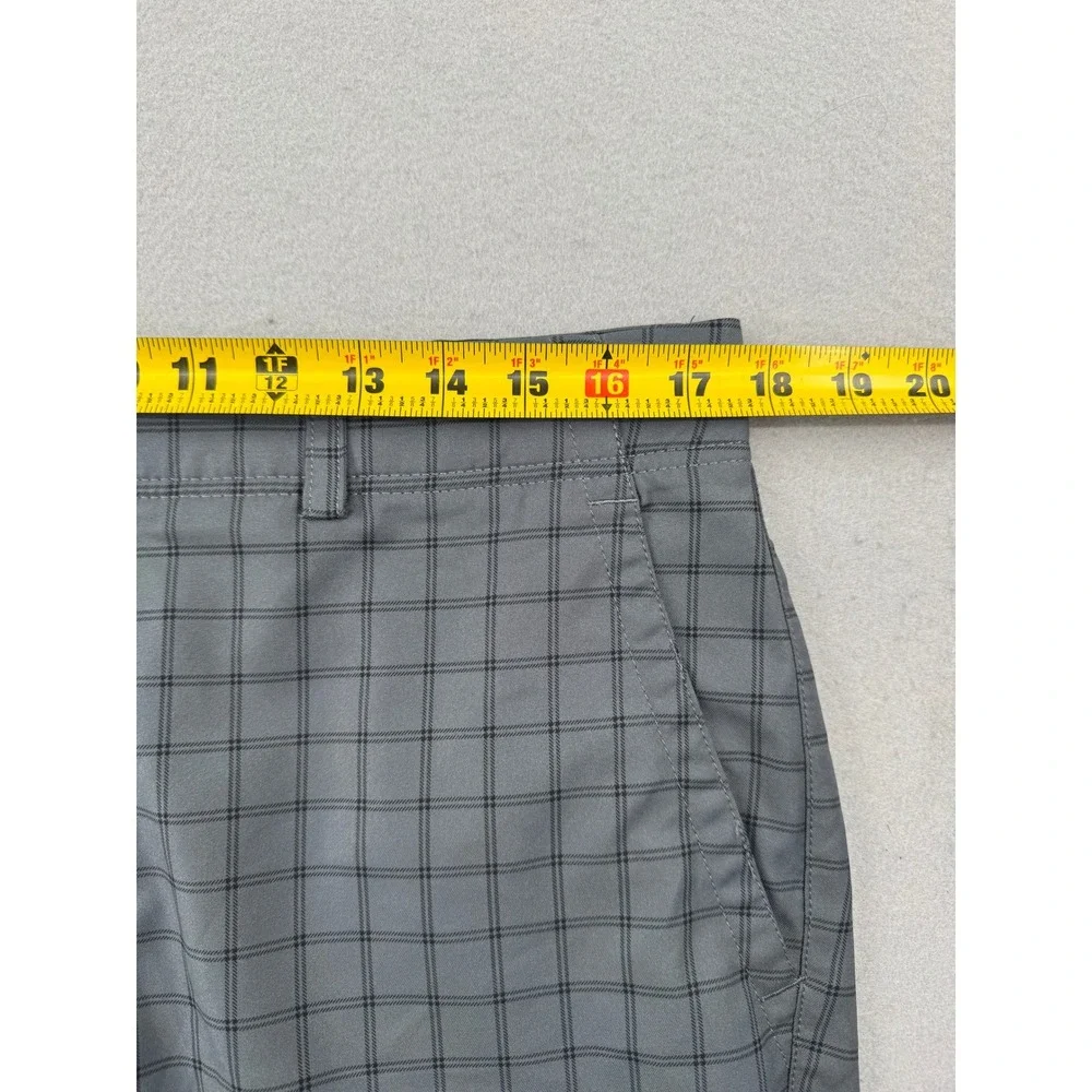 Nike Golf Dri-Fit Shorts Men 34 Gray Checkered Flat Front Performance Athleisure